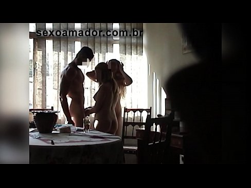 ❤️ Els amics sexuals conviden un home gegant i un trio amb ell ️ Porno casolà al ca.mumsp.ru ❌