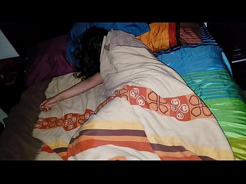 ❤️ El fillastre renya la seva jove madrastra mentre dorm. ️ Porno casolà al ca.mumsp.ru ❌